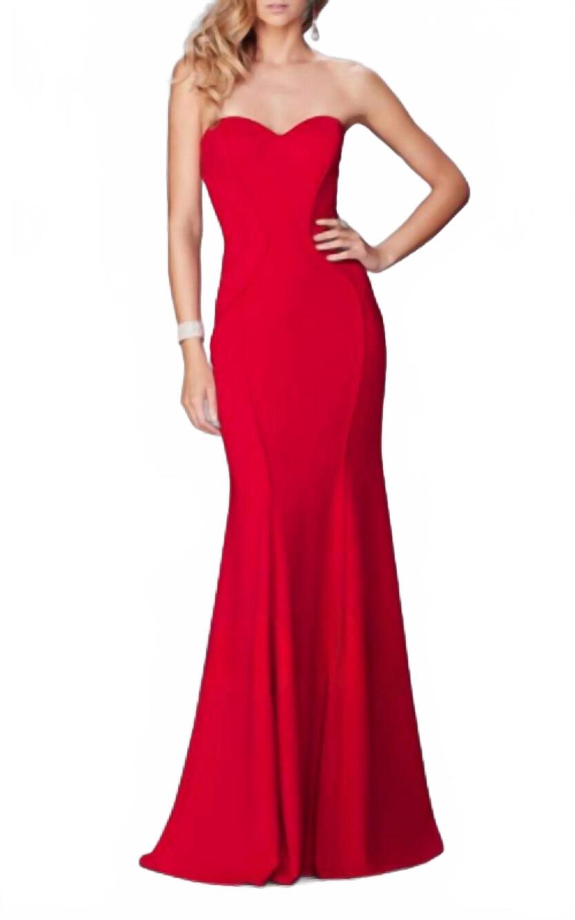 NEW LA FEMME sweetheart neckline jersey gown in red